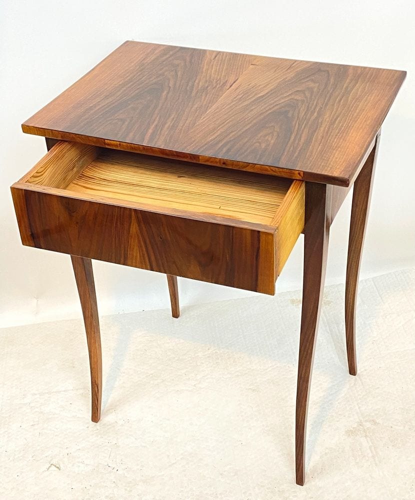 Biedermeier-Nähtisch, Nussbaum, Weimar, um 1820, Ansicht 4