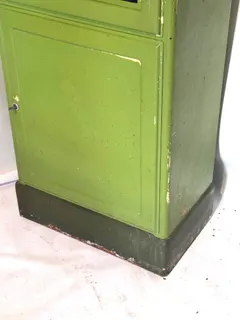 Arztschrank aus Metall, grün, 1950er/60er Jahre, Ansicht 3