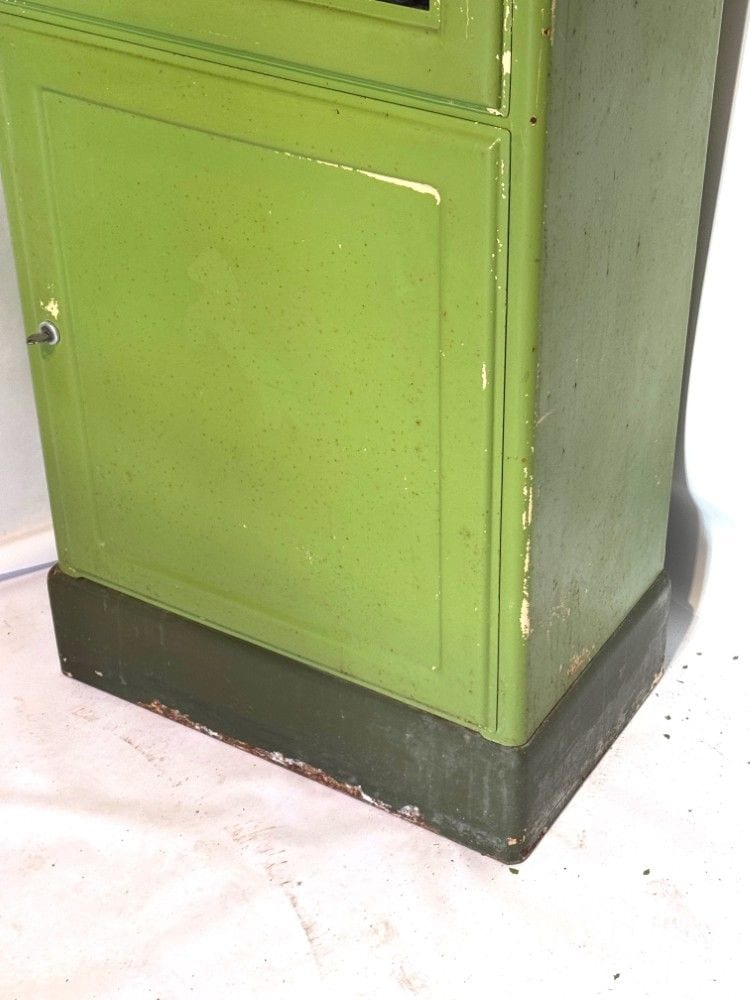 Arztschrank aus Metall, grün, 1950er/60er Jahre, Ansicht 3