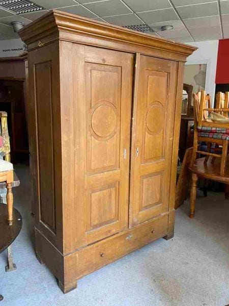 Großer Dielenschrank, Kiefer mit Bierlasur, um 1900, Ansicht 2