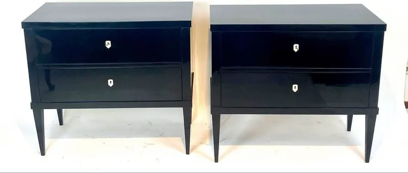Paar ebonisierte Biedermeier-Kommoden, Schellackpolitur, deutsch, 19. Jh., Ansicht 3