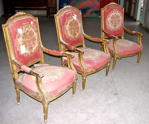Sessel im klassizistischen Stil, alte Vergoldung auf Kreidegrund, Ende 19. Jh. (1 von 3), Ansicht 2