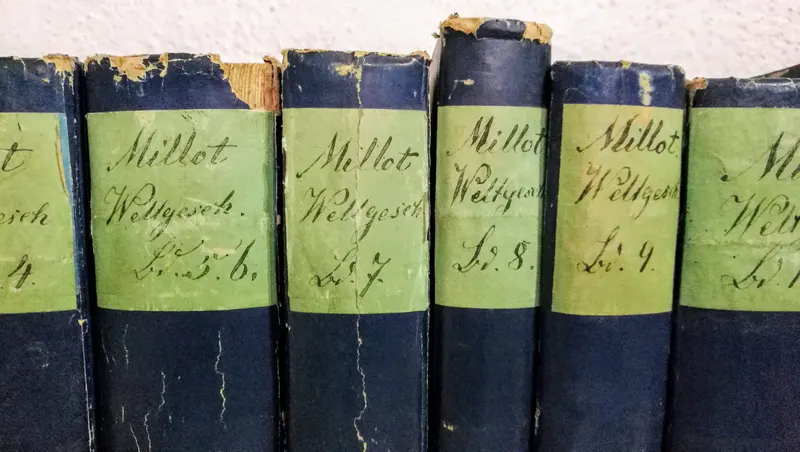 Weltgeschichte in zwölf Bänden Des Herrn Abt Millot, 12 Bände, gedruckt 1777, Ansicht 4