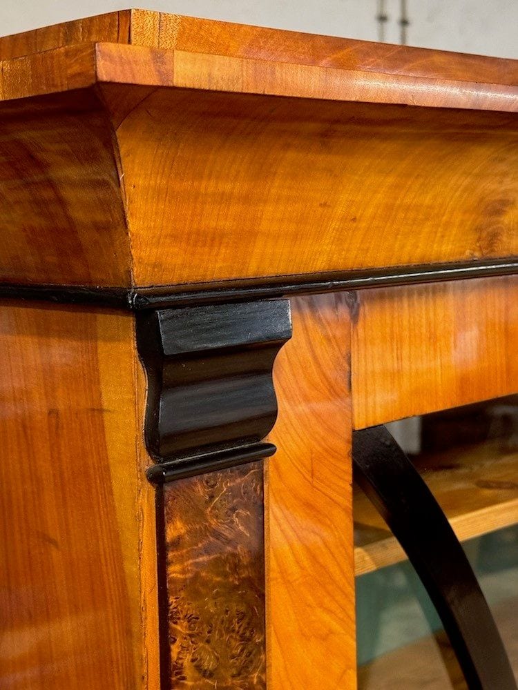 Biedermeier-Bücherschrank, Vitrine, Kirschbaum, München um 1820, Ansicht 4
