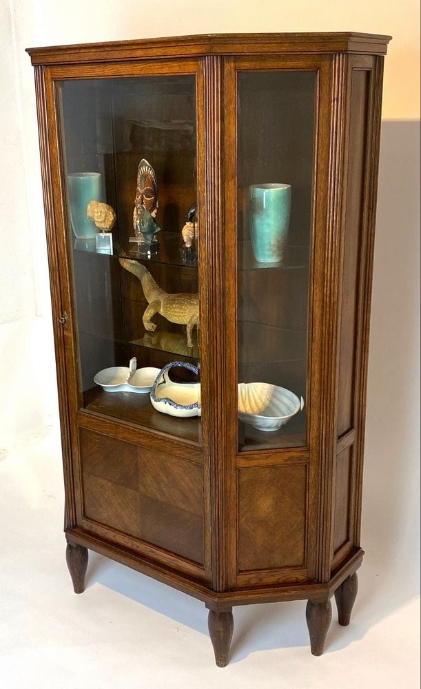Dreiseitenvitrine, Eiche, neoklassizistisch, um 1910, Ansicht 2
