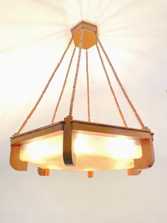 Große Art Deco Deckenlampe, Nussbaum, Frankreich um 1920, sechseckig, Ansicht 1