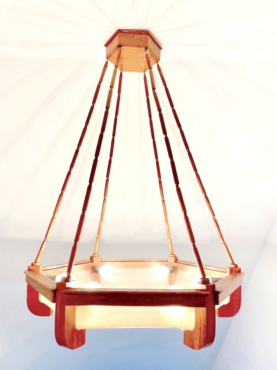 Große Art Deco Deckenlampe, Nussbaum, Frankreich um 1920, sechseckig — Ansicht 2