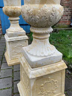 Große Gartenvase mit Sockel, Amphoren, Pflanzgefäße, Sandstein, Klassik, Ansicht 3