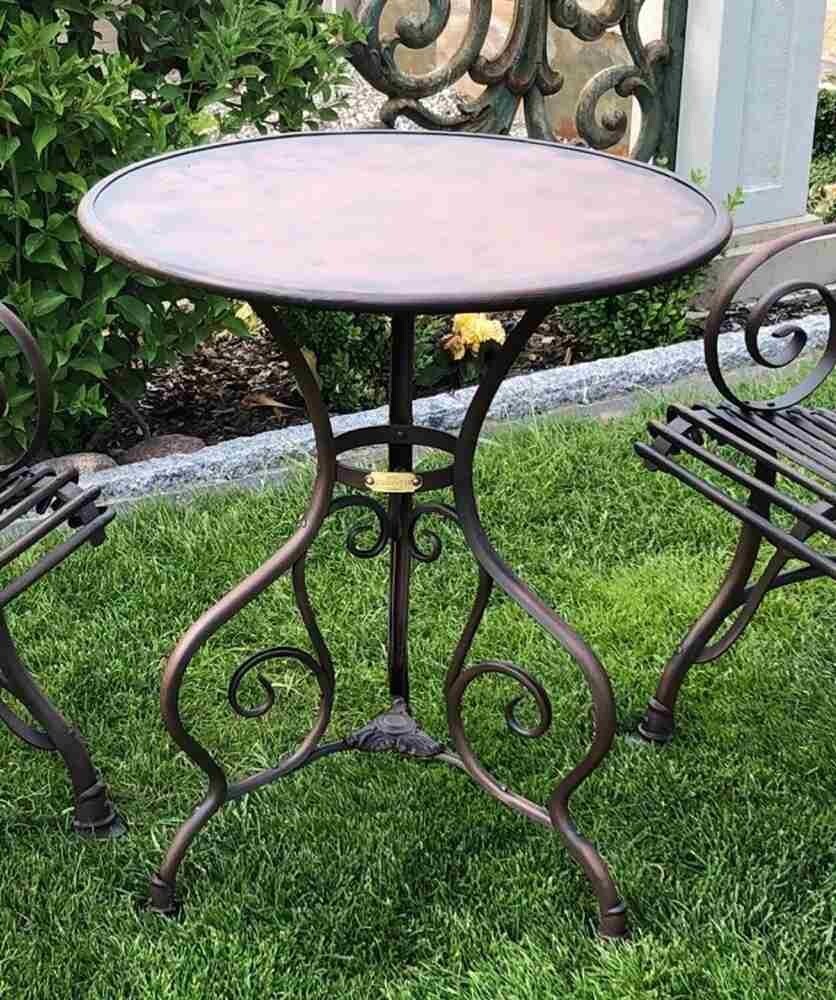 Schmiedeeiserner Gartentisch — Ansicht 1