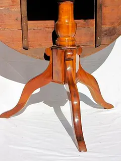 Runder Biedermeier-Klapptisch, Kirsche, um 1820, Ansicht 4