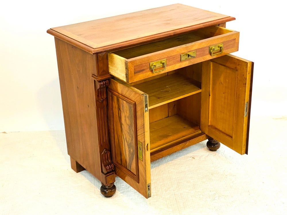 Gründerzeit-Halbschrank, Nussbaum, deutsch, um 1880, Ansicht 4