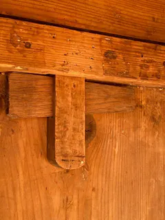 Biedermeier-Schrank, Nussbaum furniert, München, um 1820, Ansicht 5