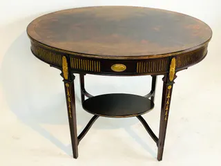 Ovaler Tisch im klassizistischen Stil, Nussbaum, Frankreich, Mitte 19. Jh., Ansicht 4