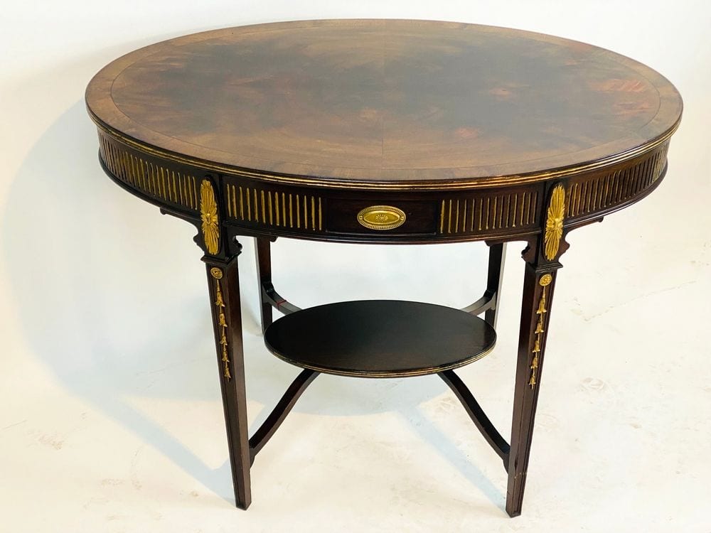 Ovaler Tisch im klassizistischen Stil, Nussbaum, Frankreich, Mitte 19. Jh., Ansicht 4