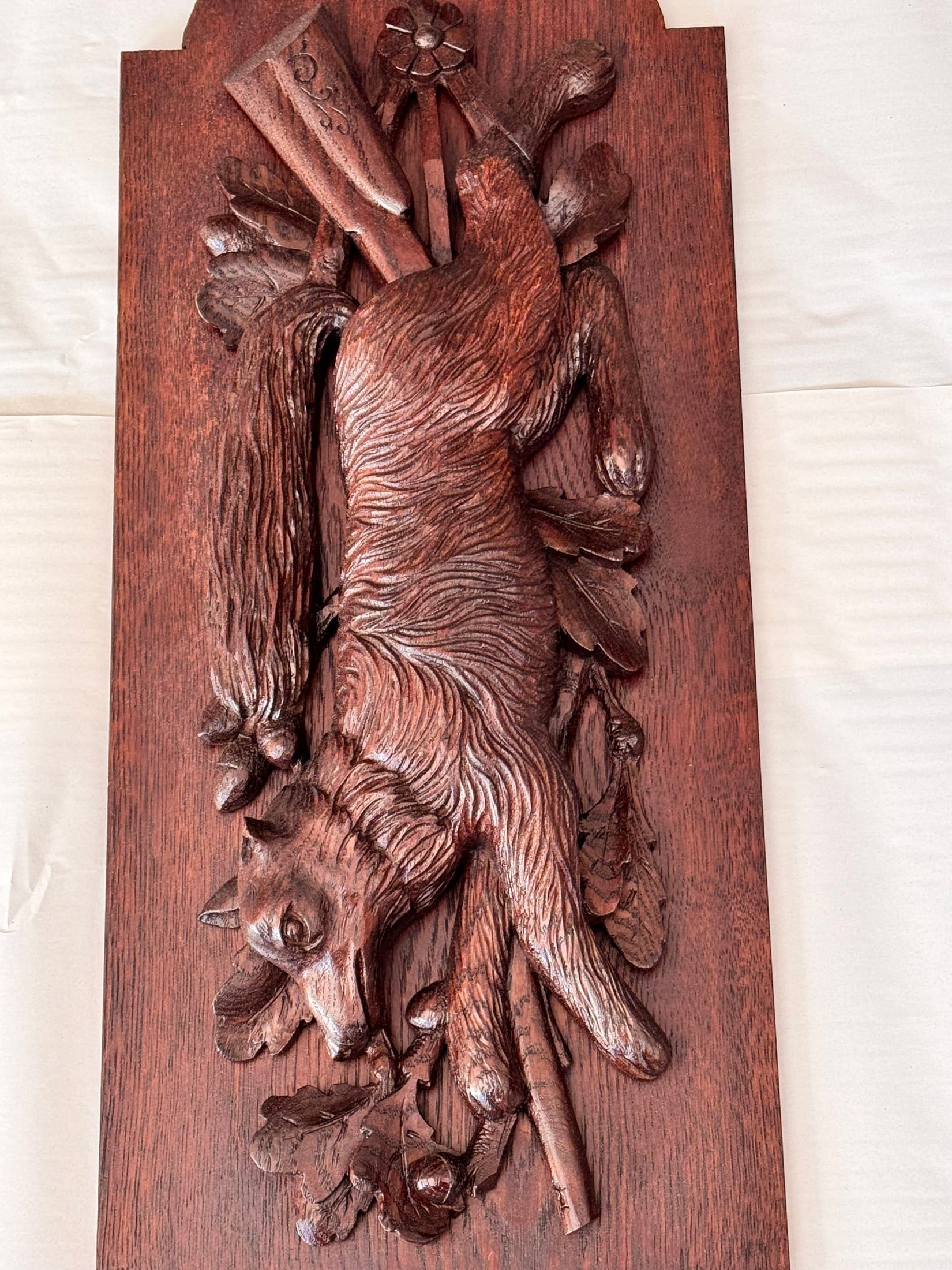 Paar geschnitzte Wandpaneele mit Jagdmotiven „Fuchs und Hase“ Schwarzwälder Schnitzarbeit — Ansicht 4