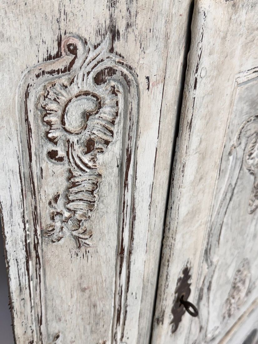 Barocker Eckschrank, Halbschrank, mit farbiger Fassung, Süddeutsch, Ende 18. Jhd — Ansicht 3