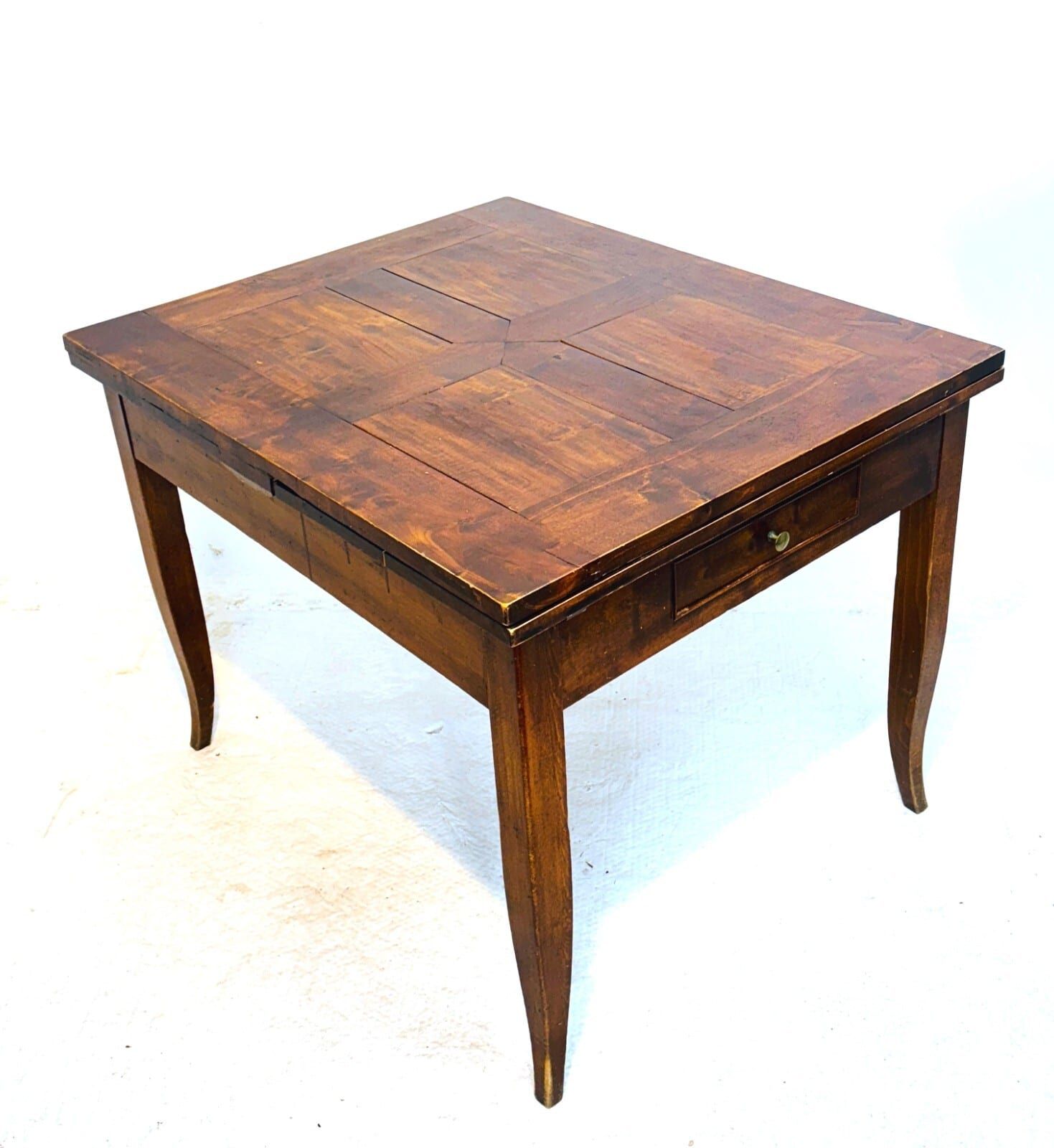 Biedermeier Ausziehtisch, Birke/Ahorn, Berlin/Brandenburg um 1820, Originalzust. — Ansicht 1